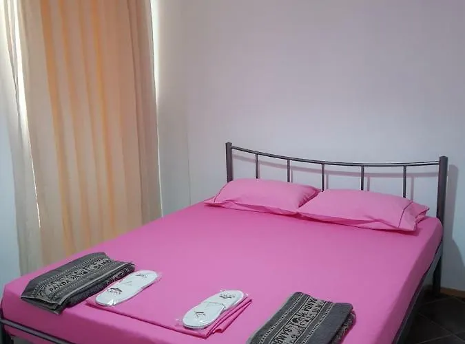 Apartment In The Village2 *